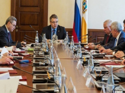 Губернатор Владимиров «перекроил» министерства и назначил новых министров после громкого коррупционного скандала