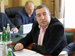 Ставропольский депутат Илья Дроздов сокращал думу, ругал власти за Карабах и был изгнан из партии