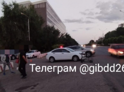 Пенсионерка на самокате попала под колеса легковушки в Ставрополе