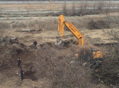 Вырубкой деревьев и строительством жилого комплекса в прибрежной зоне реки Подкумок возмутились ессентучане