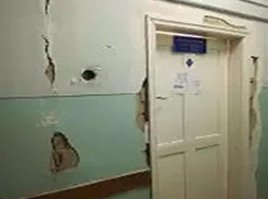Медучреждение, куда мы водим своих детей, разваливается на части, - пациенты Изобильненской больницы