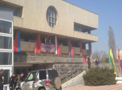 В центре Ставрополя обнаружили подозрительную машину