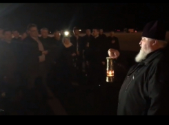 Ставрополь первым из всей России получил Благодатный огонь 