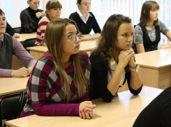 Больше трети ставропольцев считают школьные знания бесполезными 