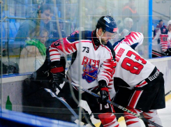 Фавориты биты: в ставропольской Ночной хоккейной лиге зафиксированы неожиданные результаты