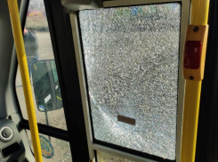 Назад в 90-е: ставропольские маршрутки с пассажирами подверглись обстрелу