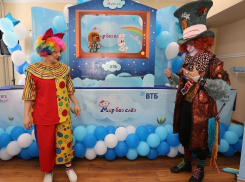 Благотворительная акция «Мир без слез» от ВТБ прошла в детской больнице Грозного 