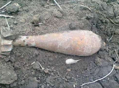 На Ставрополье работники колхоза нашли в поле артиллерийский снаряд 