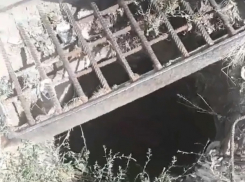 Опасный для детей открытый люк рядом со школой вызвал волнение среди местных жителей 