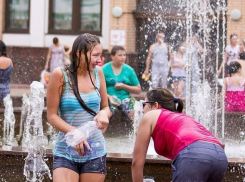 Перестать купаться в городских фонтанах призвали жителей Пятигорска