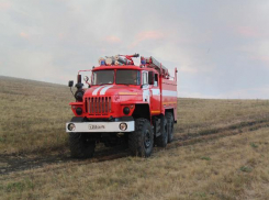 Ставропольские пожарные более ста раз за двое суток выезжали на тушение сухой растительности