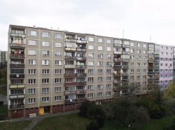 Пожилого мужчину сняли с крыши девятиэтажки в Ставрополе