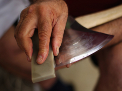 Разгневанная 64-летняя пенсионерка разрубила мужа топором и выкинула тело у трассы на Ставрополье