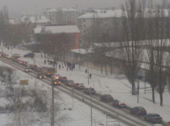Дорогущее такси, 8-балльные пробки и лед на дорогах застали врасплох жителей Ставрополя 