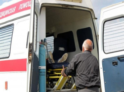 На Ставрополье спасатели помогли медикам донести 200-килограмового мужчину