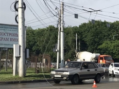 Обрыв троллейбусного провода создал большую пробку на Кулакова в Ставрополе