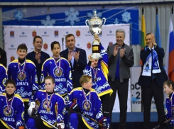 На турнире ЕвроХима капитан невинномысской команды «Хаски» сыграл с Фетисовым и Буре