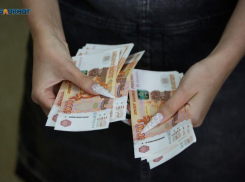 Сотрудница минЖКХ и водитель ПАСС Ставрополья похитили 45 миллионов на сертификатах переселенцам 