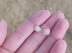 Мелкий град заметили жители Ставропольского края