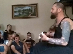 Фронтмен группы «Пилот» Илья Черт провел квартирник в Ставрополе