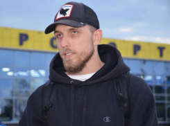 «Российский чемпионат мне очень подходит»: в Ставрополь прилетел польский гандболист «Виктора» 