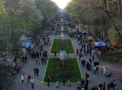 Мы закрыли движение по аллее развлечений из-за гонщиков, сбивающих людей, - директор Парка Победы