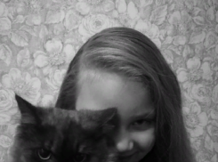 Анюта Баскакова и ее дружба с кошкой Эшли 