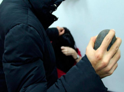 На Ставрополье сожитель несколько раз ударил 42-летнюю женщину камнем по голове