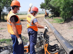 Бригады Ставрополькрайводоканала заменили часть аварийного участка водной магистрали на Бешпагир