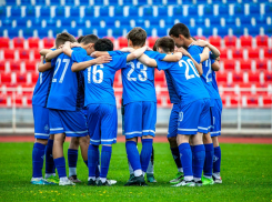 Футбольная школа Динамо проводит просмотр юных футболистов на центральном стадионе Ставрополя