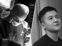 Родные погибшего на операционном столе подростка хотят добиться увольнения врачей