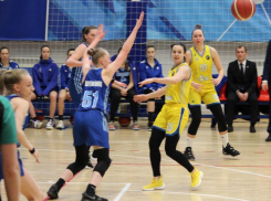 Победа на классе: ставропольские баскетболистки дома повторно уступили лидерам чемпионата из Курска