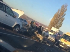 Последствия страшной аварии в Ставрополе попали на видео