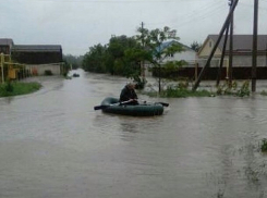 Ставрополье идет ко дну: вода затапливает улицы городов и поселков края