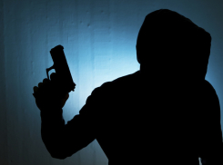 В Ставрополе пенсионеры хотели украсть 300 миллионов с помощью электрошокера, пистолета, топора и ножа