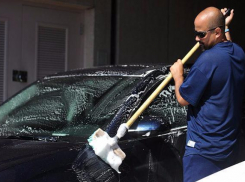 Работник автомойки угнал машину клиента в Ставрополе