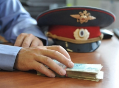 «Отмазать» бизнесмена от «уголовки» за подделку трудовой книжки хотел полицейский на Ставрополье