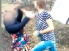 Драка школьниц на Ставрополье попала в сеть