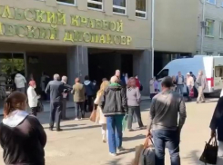 В Ставрополе второй день подряд эвакуируют людей из онкологического центра