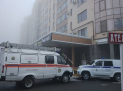 Полиция и спасатели оцепили жилой дом в Ставрополе 