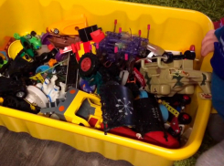 Лжеполицейский пообещал жительнице Ставрополя передать детские игрушки