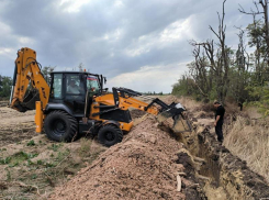В Петровском округе проводится замена 3 километров подающего водовода  к поселку Рогатая Балка