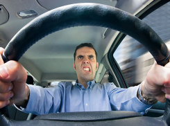 Водителей лихачей и грубиянов уволили в Ставрополе из-за нарушений