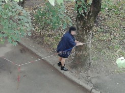 Предприимчивая женщина нашла способ «забить» место на общественной парковке в Ставрополе