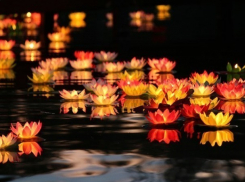 Запустить фонарик в озеро и признаться в любви под звуки скрипки смогут жители Ставрополя в конце лета