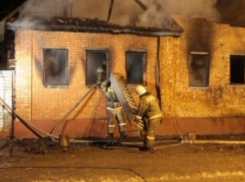 Дом изнутри уничтожил пожар в станице на Ставрополье