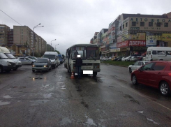 Пенсионер попал под колеса пассажирского автобуса в юго-западном районе Ставрополя