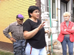 Мэрия Ставрополя выселяет жителей дома в центре города на улицу