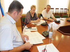 Патриотический гимн за 100 тысяч рублей сочинила для Кисловодска москвичка