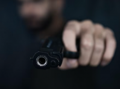 Школьников и родителей ужаснул пистолет в руках семиклассника в Ставрополе